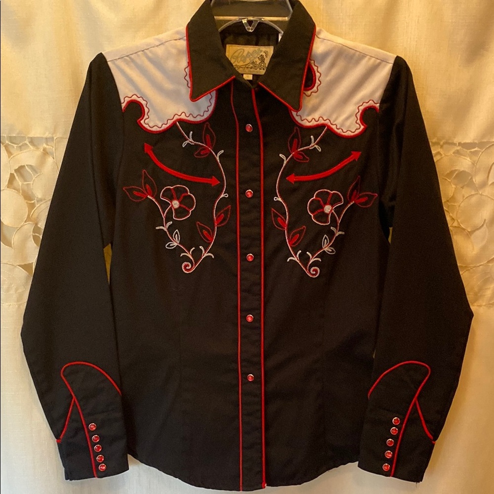 Black and Red Embroidered Woman’s Western Shirt